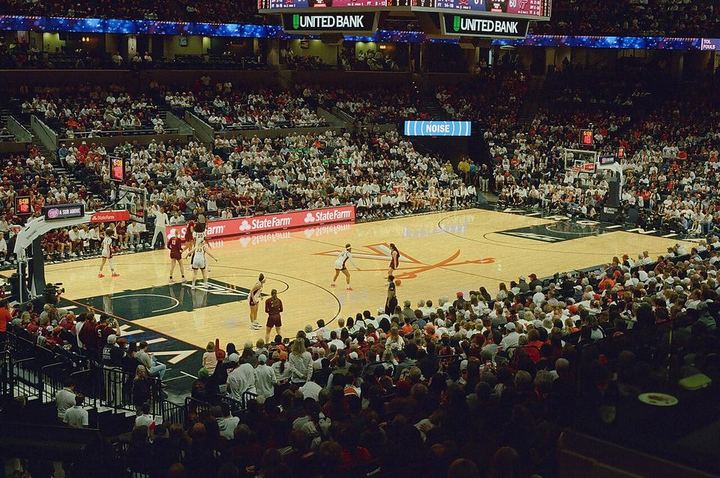 足坛十大侮辱式进球，哪一球最可能挨揍（封面配图）